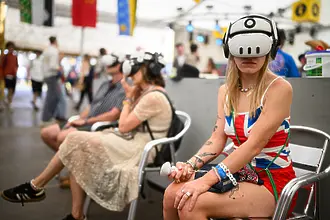 Бърнли представи първото по рода си VR излъчване на мач